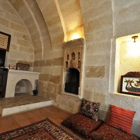 Hotel Dreams Cave